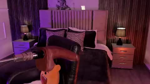 Snapshot of lillyortiz_ chatting on 12, 6, 2026 Lilly Ortiz online show from 12, 6, 2026