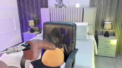 Snapshot of lillyortiz_ chatting on 28, 7, 2026 Lilly Ortiz online show from 28, 7, 2026