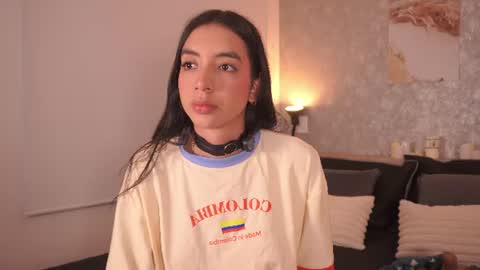 Snapshot of lillythompson_ chatting on 28, 6, 2026 Lilly Thompson online show from 28, 6, 2026