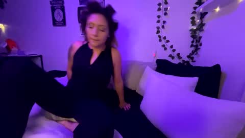 Snapshot of lilnikkicreampuff chatting on 21, 1, 2025 lilnikkicreampuff online show from 21, 1, 2025