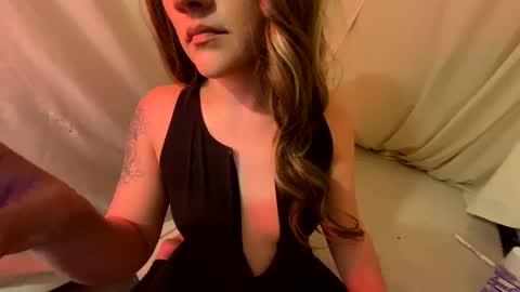 Snapshot of lilnikkicreampuff chatting on 3, 2, 2025 lilnikkicreampuff online show from 3, 2, 2025