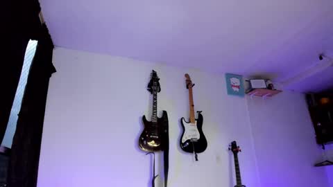 Snapshot of lilpervert_girl chatting on 17, 2, 2025 Carolina online show from 17, 2, 2025