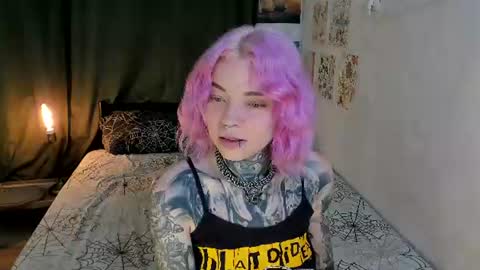 Little slave Kayden online show from 18, 7, 2026