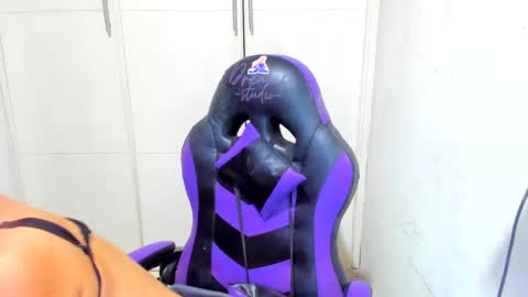 Snapshot of lily_anal_squirt chatting on 16, 12, 2024 lily_anal_squirt online show from 16, 12, 2024