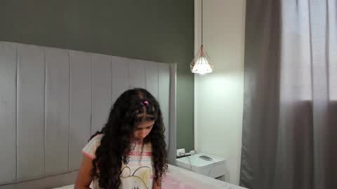 Snapshot of lily_cherry0 chatting on 8, 3, 2025 lily_cherry0 online show from 8, 3, 2025