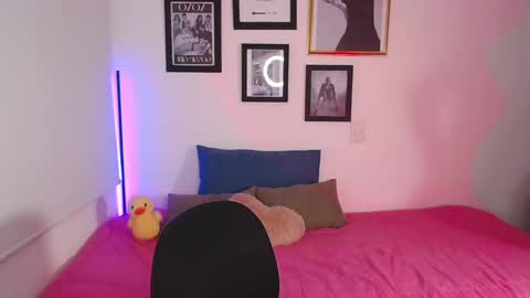 just lily online show from 30, 1, 2025