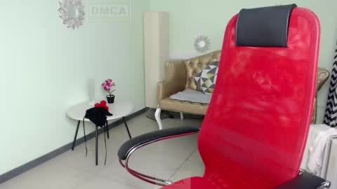 Lily online show from 22, 2, 2025