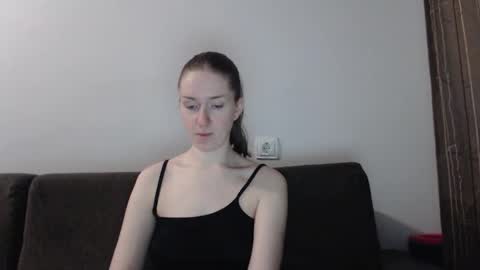 lily_love_x online show from 5, 2, 2026
