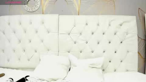 Lily online show from 5, 2, 2025