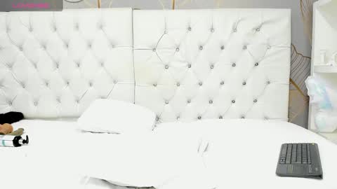 Lily online show from 9, 2, 2025