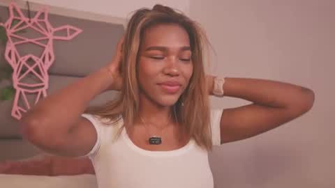 Lily Miiller online show from 3, 12, 2025