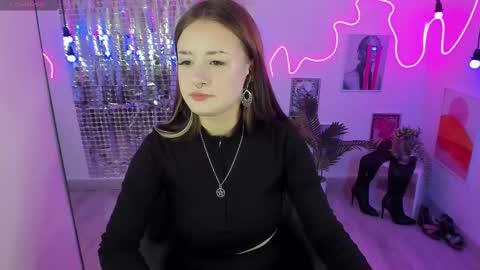 Lily online show from 7, 3, 2025