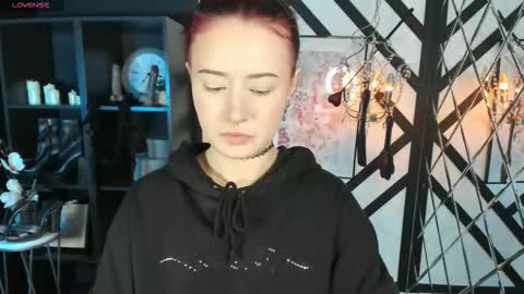 Lily online show from 26, 2, 2026