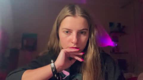 Lily online show from 16, 11, 2025