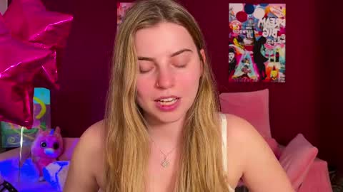 Snapshot of lily_smily chatting on 23, 5, 2026 Lily online show from 23, 5, 2026