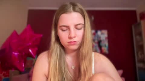 Snapshot of lily_smily chatting on 24, 5, 2026 Lily online show from 24, 5, 2026