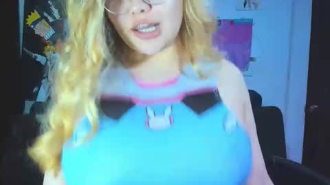 Snapshot of lily_stone04 chatting on 12, 5, 2026 lily_stone04 online show from 12, 5, 2026