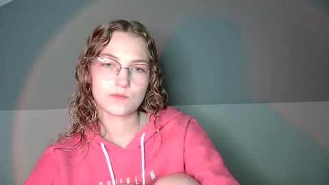 Snapshot of lily_tayberry chatting on 15, 9, 2025 small lily online show from 15, 9, 2025