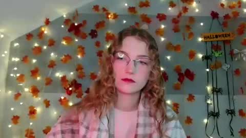 small lily online show from 1, 11, 2025