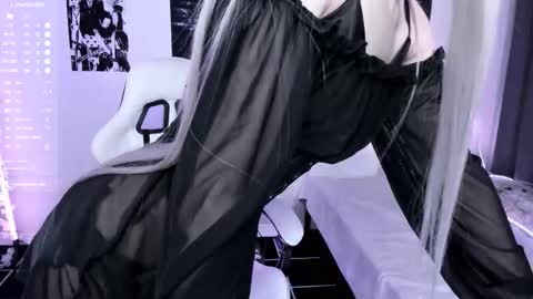 Lily online show from 30, 10, 2025