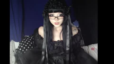 Snapshot of lilyimp chatting on 27, 9, 2025 LUka online show from 27, 9, 2025