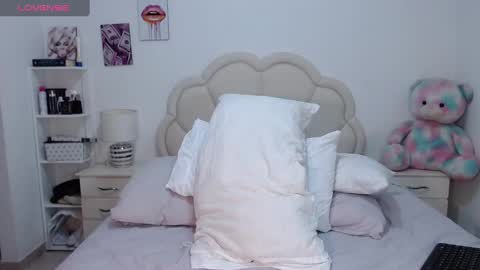 Lily.. online show from 17, 2, 2025