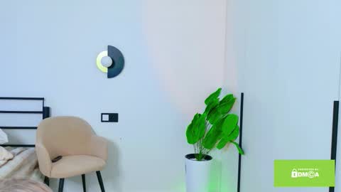 Lily online show from 25, 3, 2026