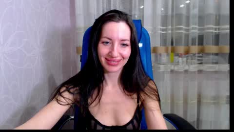 Lily online show from 15, 2, 2025