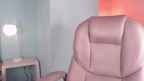 lilyred_ online show from 18, 7, 2026