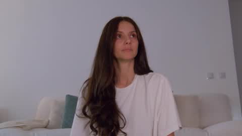 Lily online show from 5, 11, 2025