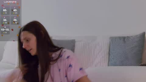 Lily online show from 8, 11, 2025