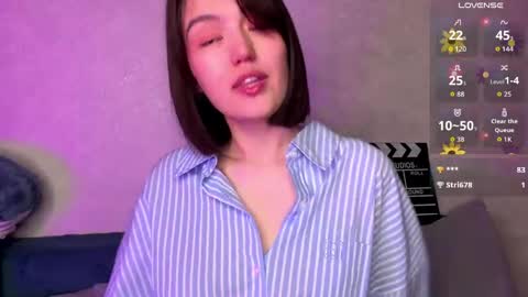 Snapshot of lilysollar chatting on 11, 5, 2026 Lily online show from 11, 5, 2026