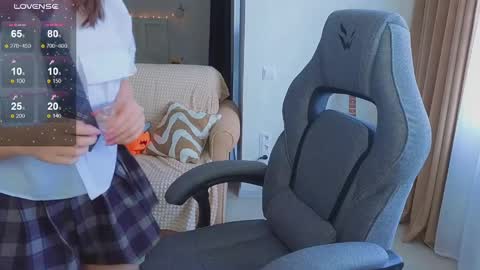 Lina online show from 4, 4, 2026