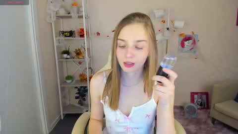 Snapshot of lina_reeds chatting on 26, 10, 2025 LINA online show from 26, 10, 2025