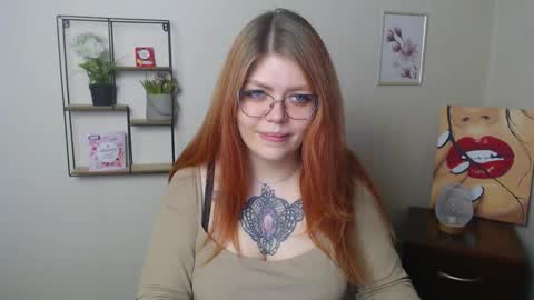 lina_ri online show from 12, 11, 2025