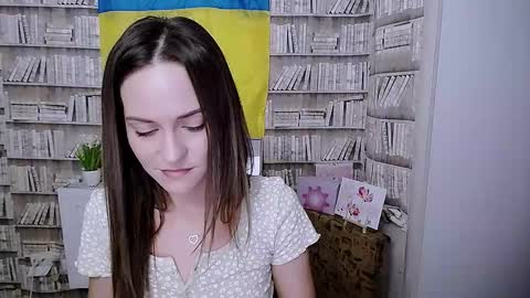 Lina online show from 1, 10, 2025