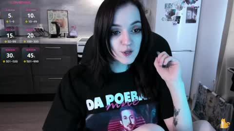 Lina 3  1715622743 online show from 16, 4, 2026