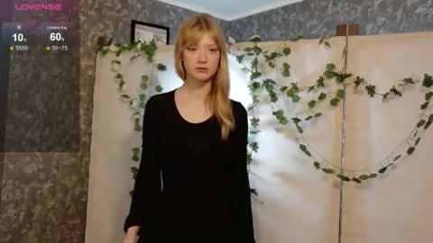 Snapshot of lina_vi chatting on 13, 5, 2026 Lina online show from 13, 5, 2026