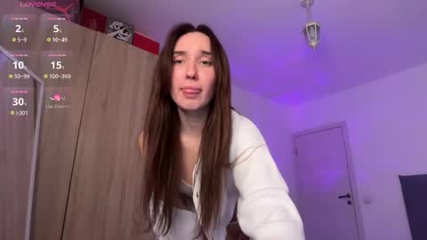 Lina online show from 5, 11, 2025