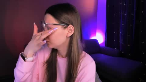 Lina online show from 17, 4, 2026