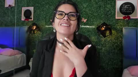 Lina  online show from 13, 11, 2025