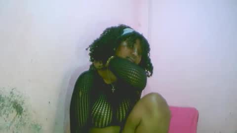 Snapshot of linah1123 chatting on 5, 10, 2025 linah1123 online show from 5, 10, 2025