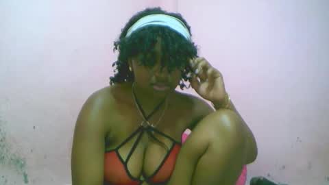 linah1123 online show from 28, 10, 2025