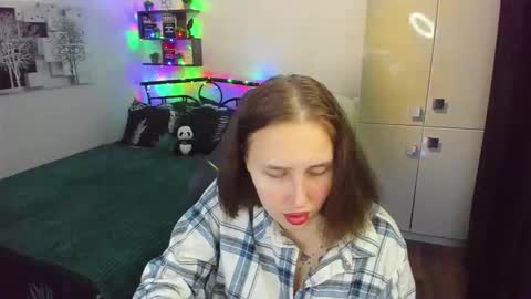 Lina online show from 11, 3, 2026