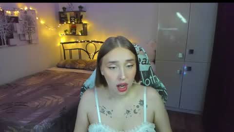 Lina online show from 9, 6, 2026