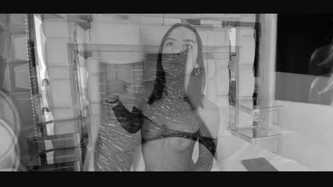 Lincy Rios  online show from 22, 3, 2026