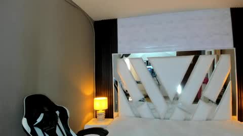 Snapshot of linda4petite chatting on 18, 5, 2026 Linda online show from 18, 5, 2026