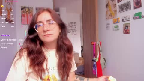 Giggles  online show from 13, 5, 2026