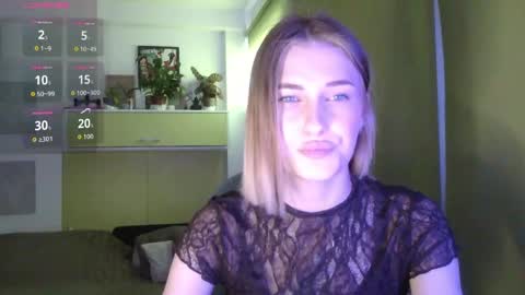 Snapshot of linda_girl9 chatting on 7, 4, 2026 Lemon 19 online show from 7, 4, 2026