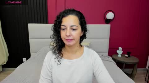 Snapshot of lindainsatiable chatting on 13, 10, 2025 Linda online show from 13, 10, 2025